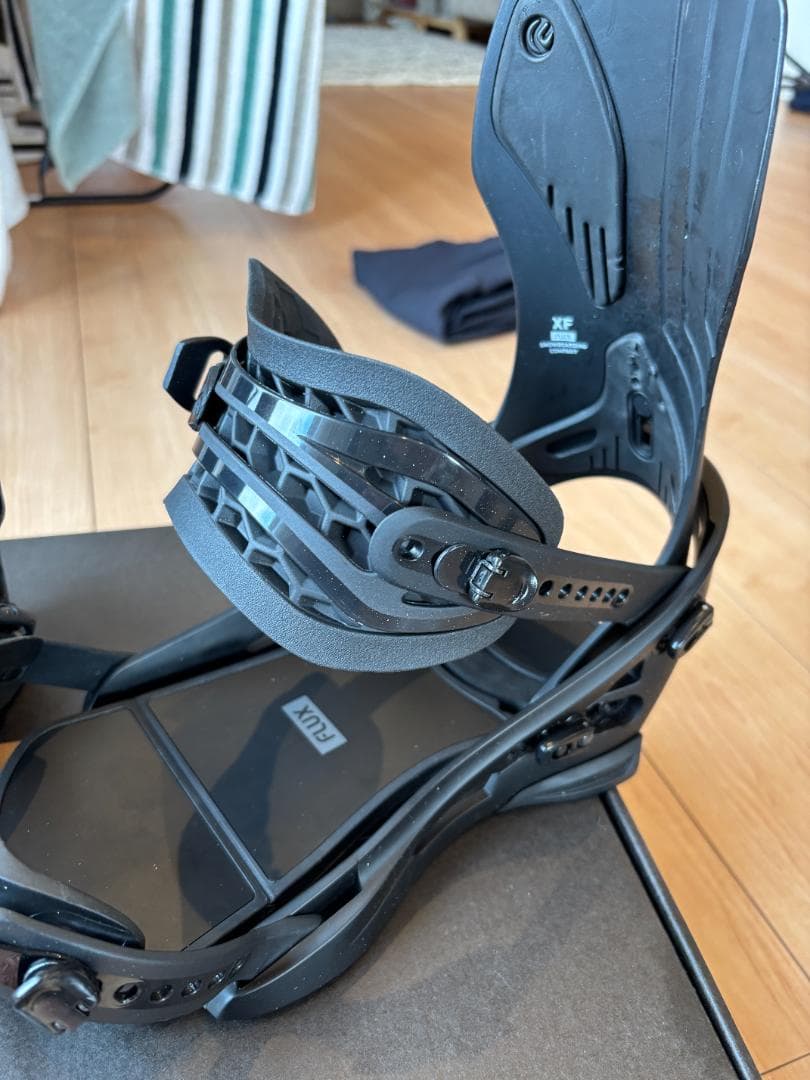 FLUX XF ブラック スノーボードビンディング