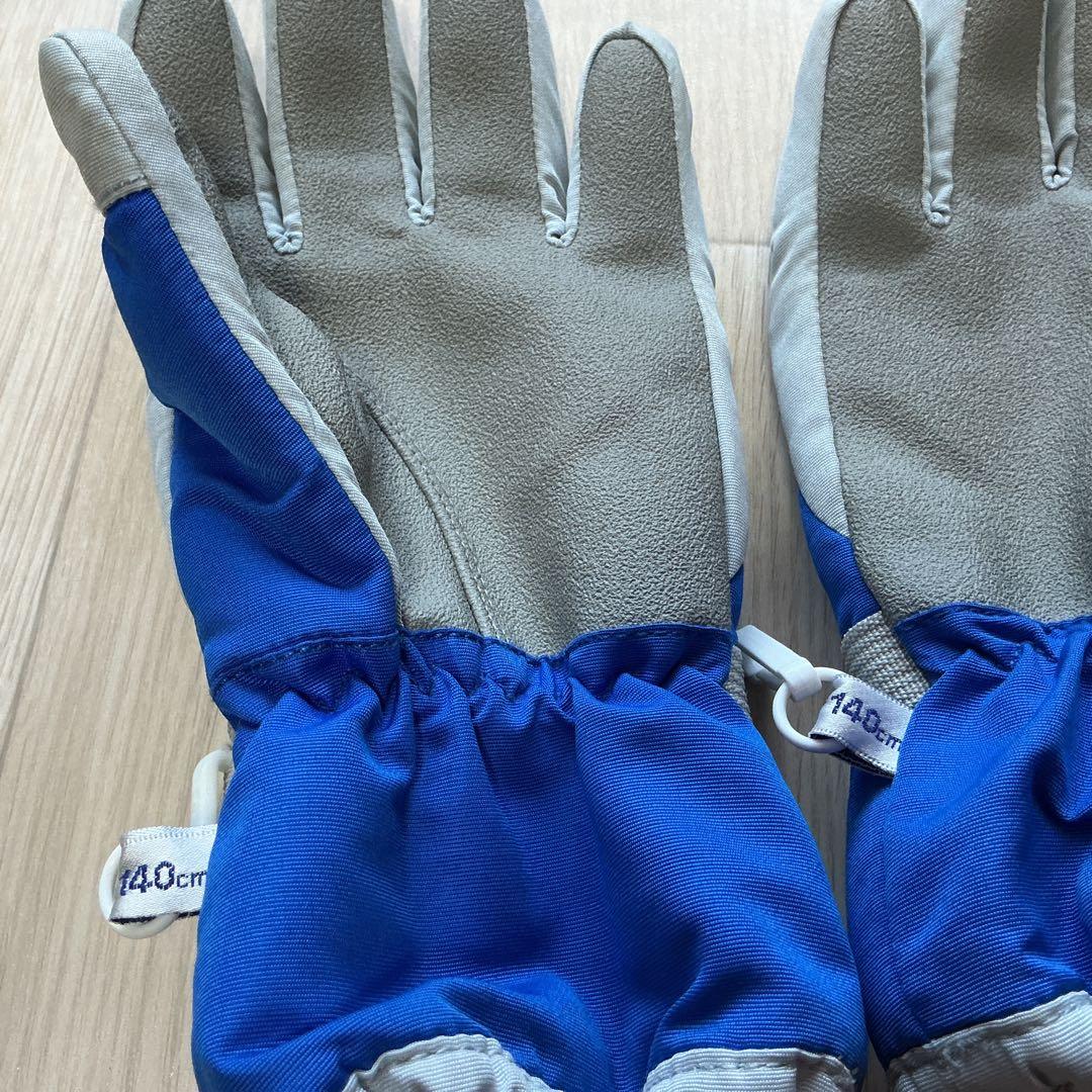 新品　スキーウェア(ジャケット&パンツ)、手袋2つ、ゴーグル