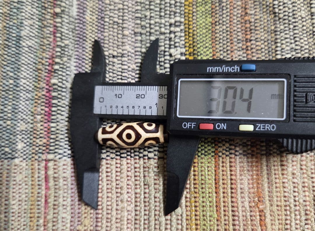 908　天珠　上肯　亀甲長壽九眼天珠　dzibeads！