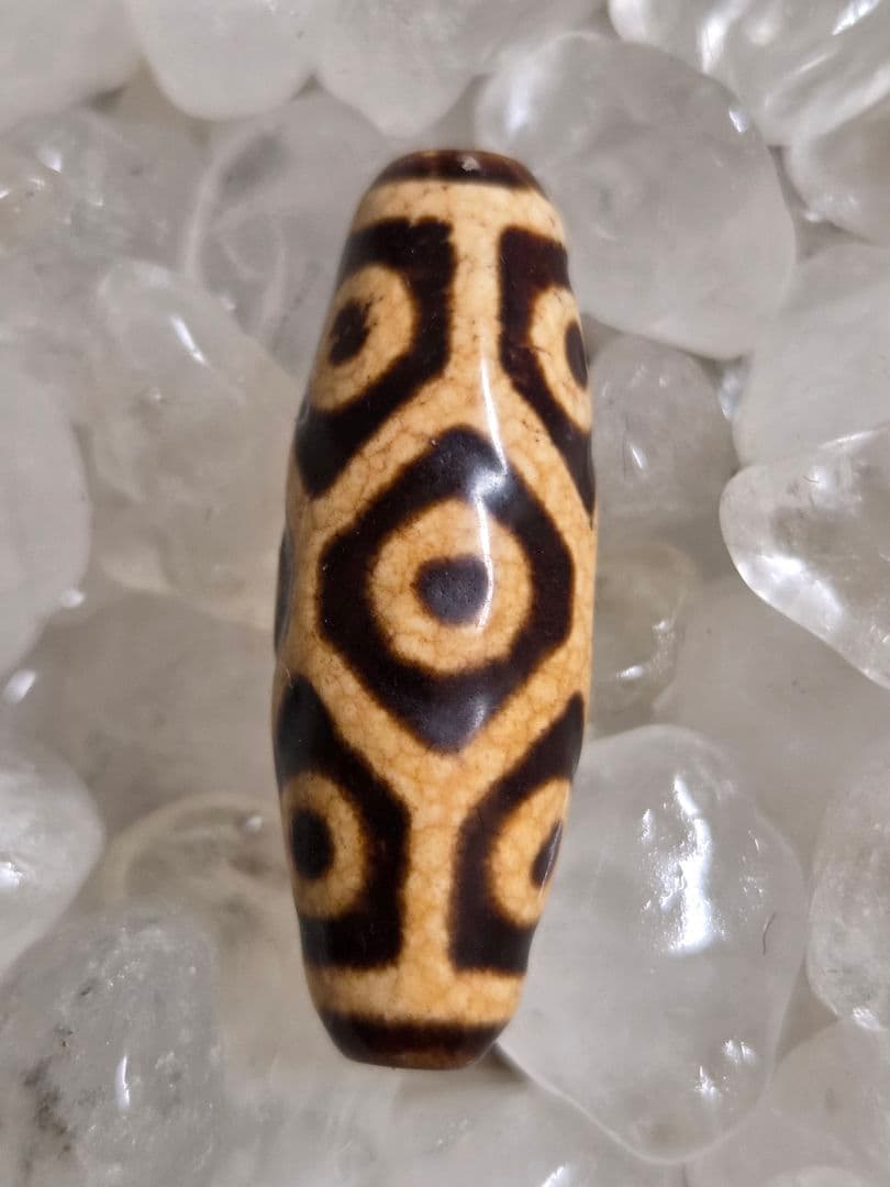 908　天珠　上肯　亀甲長壽九眼天珠　dzibeads！