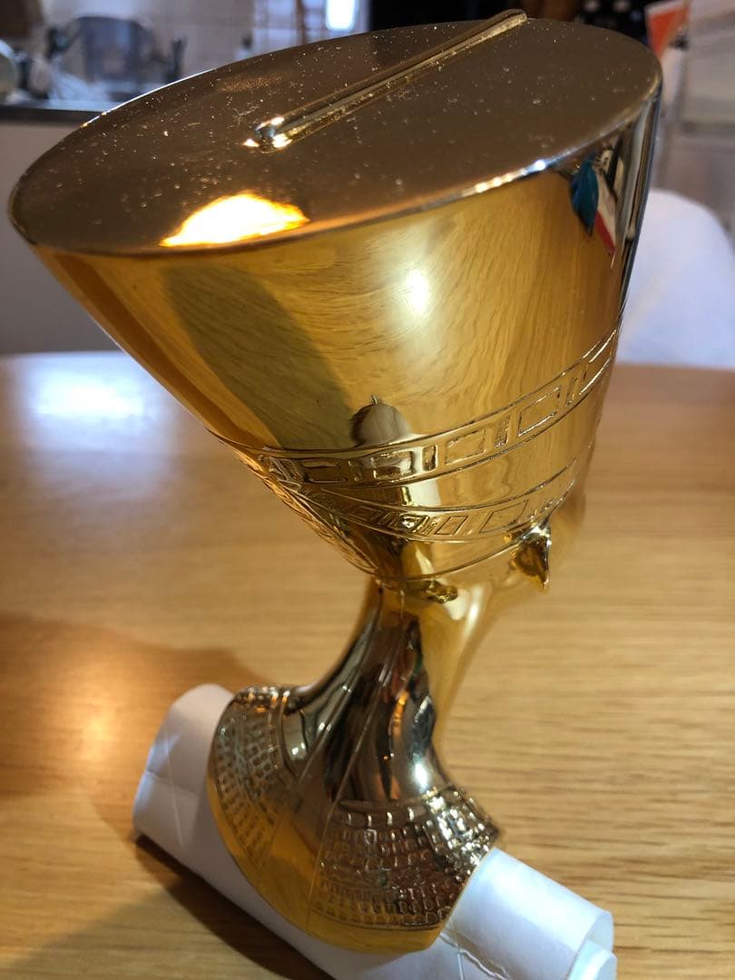 ネフェルティティ　無垢金属製　頭像　エジプト　数量限定　ゴールド