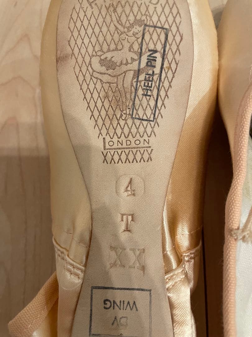 【新品】Freed of London トゥシューズ 4 XX T