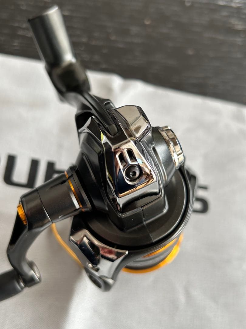 【極美品】シマノ C2000SSPG Soare XR スピニングリール