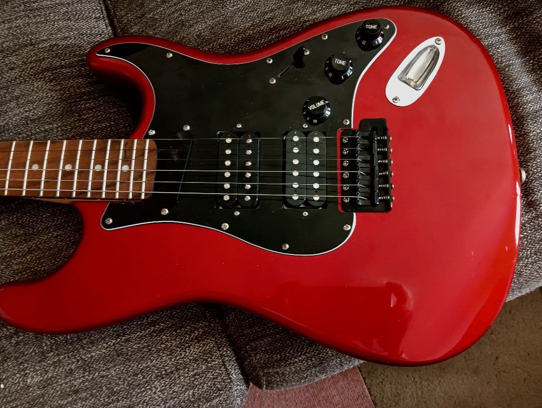 ストラト メタリックレッド レッドパール SHH（Bacchus バッカス）