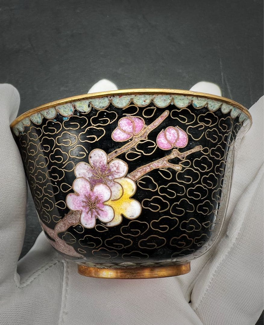 希少品 中國美術 古玩 景泰 京法 七宝焼梅紋樣茶碗 お茶椀 台座付き 茶道具