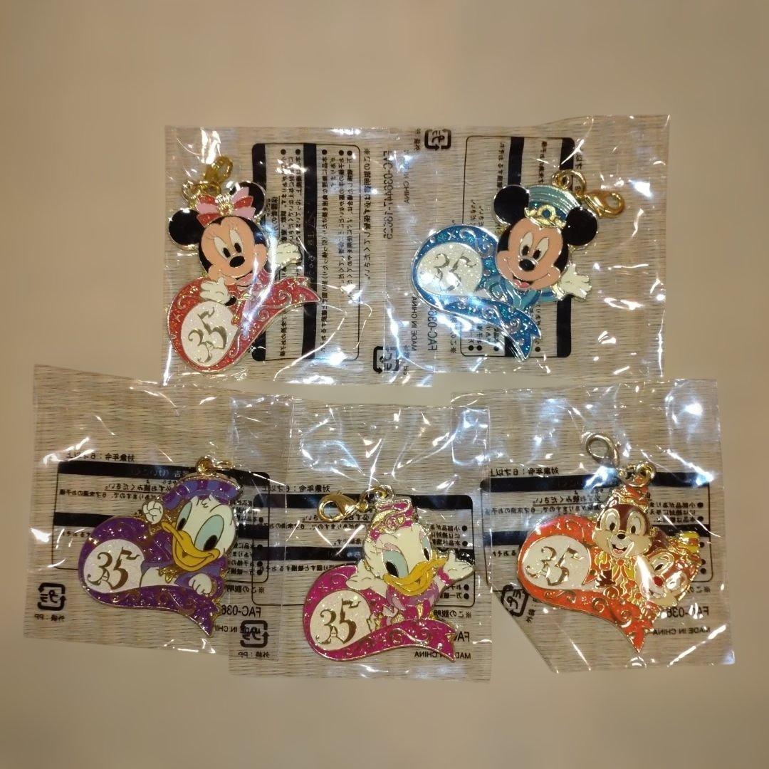 ディズニーリゾート ゲーム景品 ピンバッジなど 58点