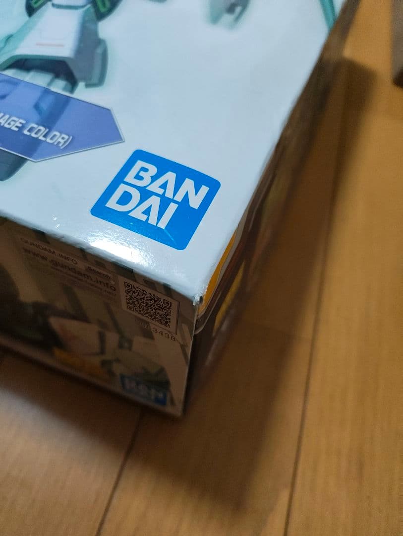 MG 1/100 νガンダム Ver.Ka サイコフレーム発動カラー