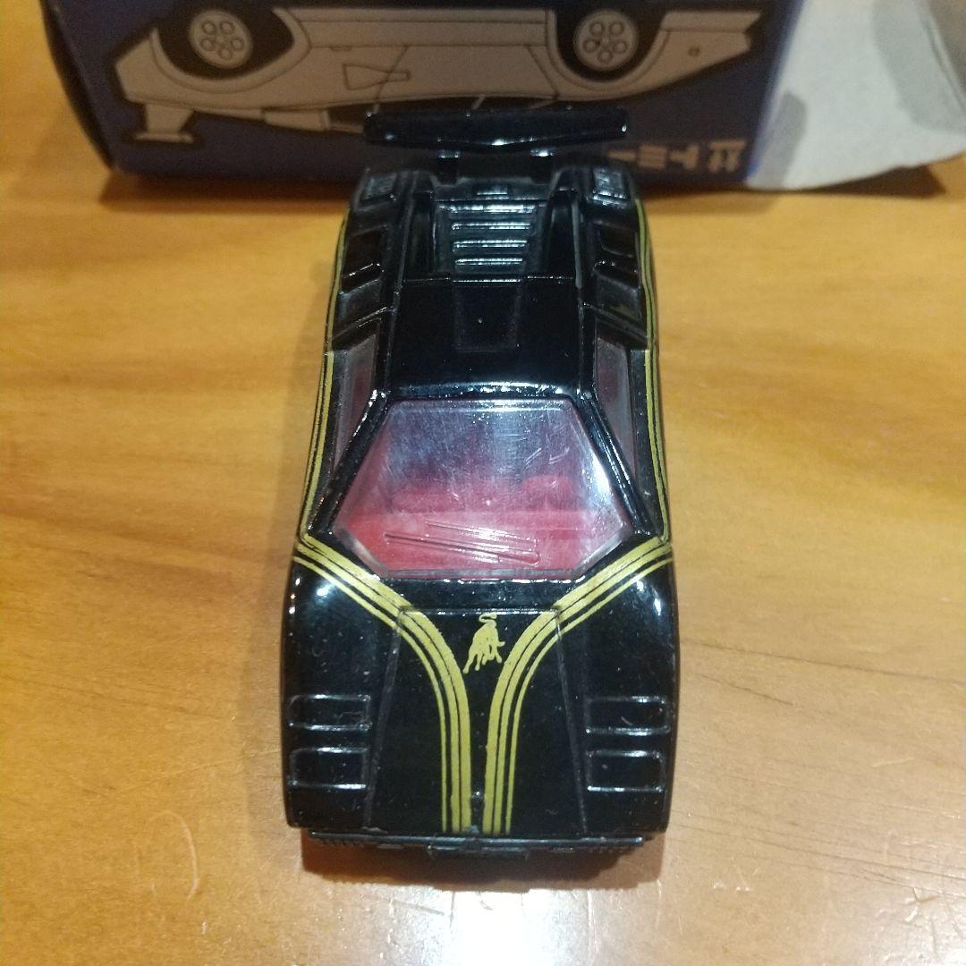 トミカ青箱F50 ランボルギーニ・カウンタックLP500S