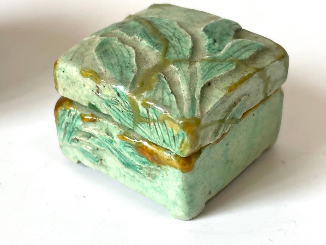 骨董　アンティーク　香合　蓋置　4点　ミニチュア　鍋島　織部　古備前　おもり　錘