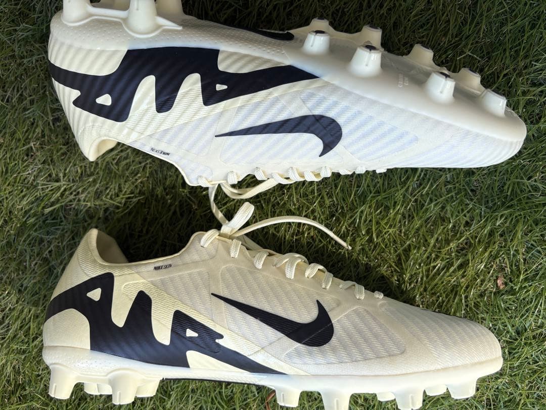 ナイキマーキュリアル ヴェイパー 15 アカデミー ローカット 26.5