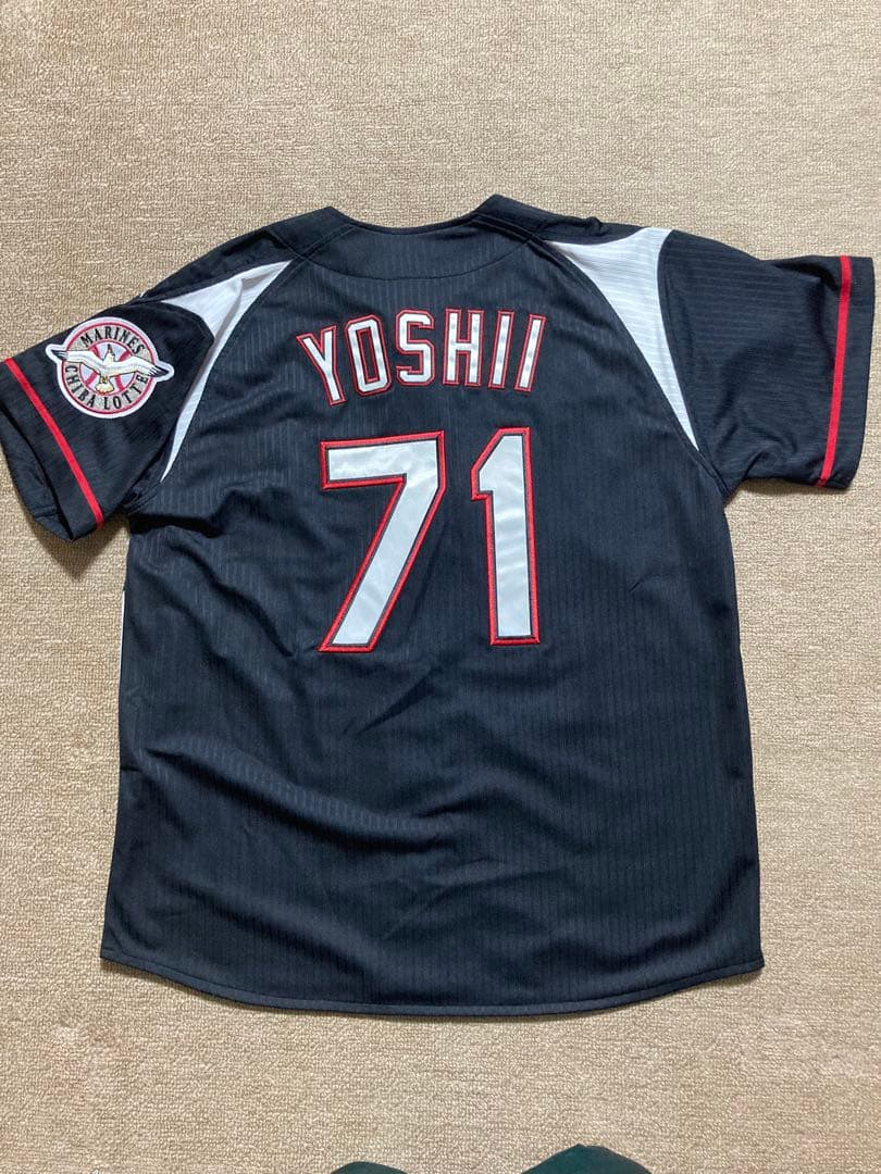 ロッテ吉井投手コーチビジターユニフォーム