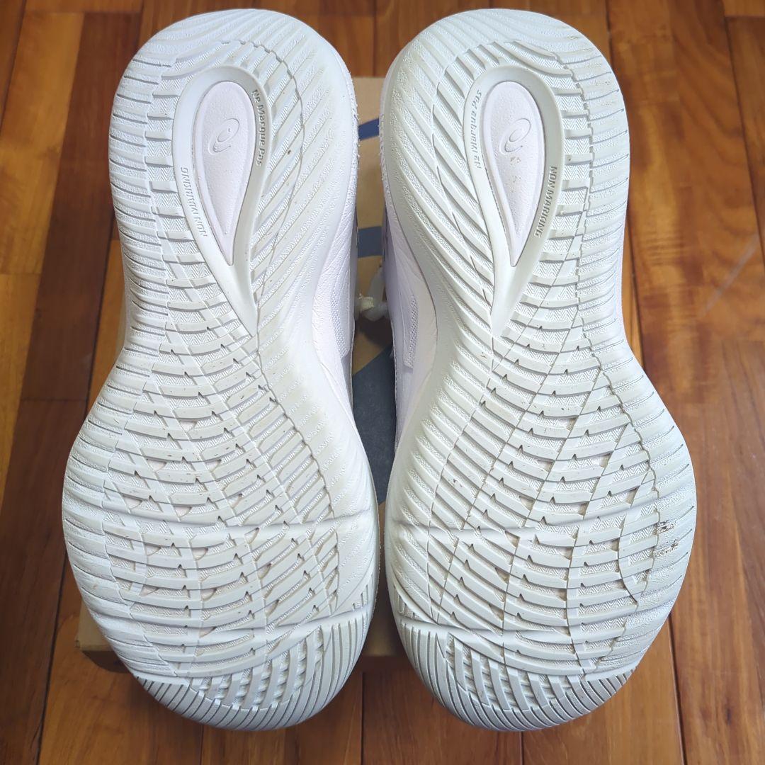 アシックス　ノヴァサージロー2　26.0センチ