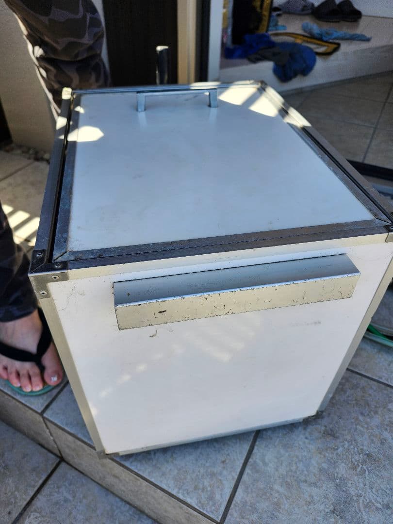 ニットク氷冷式生ビールディスペンサー①