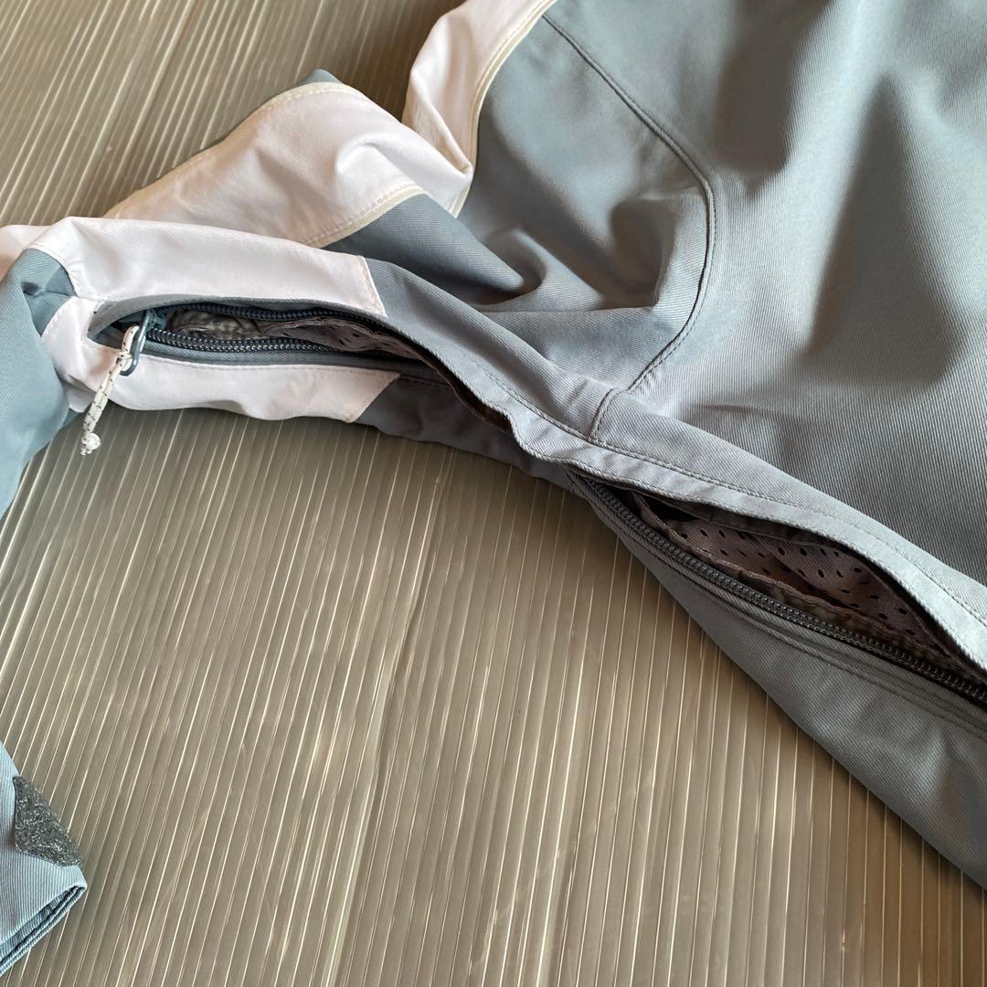 【新品未使用!!】VOLCOM ボルコム スノボ ウェア 本条舞 着用モデル