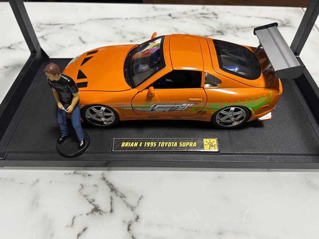 1995 Toyota Supra Brian フィギュア付き ワイルドスピード