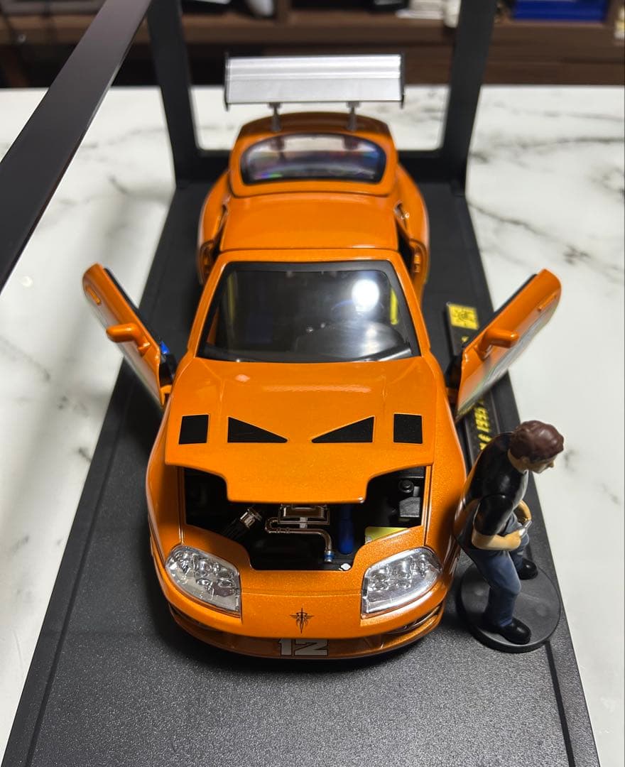 1995 Toyota Supra Brian フィギュア付き ワイルドスピード