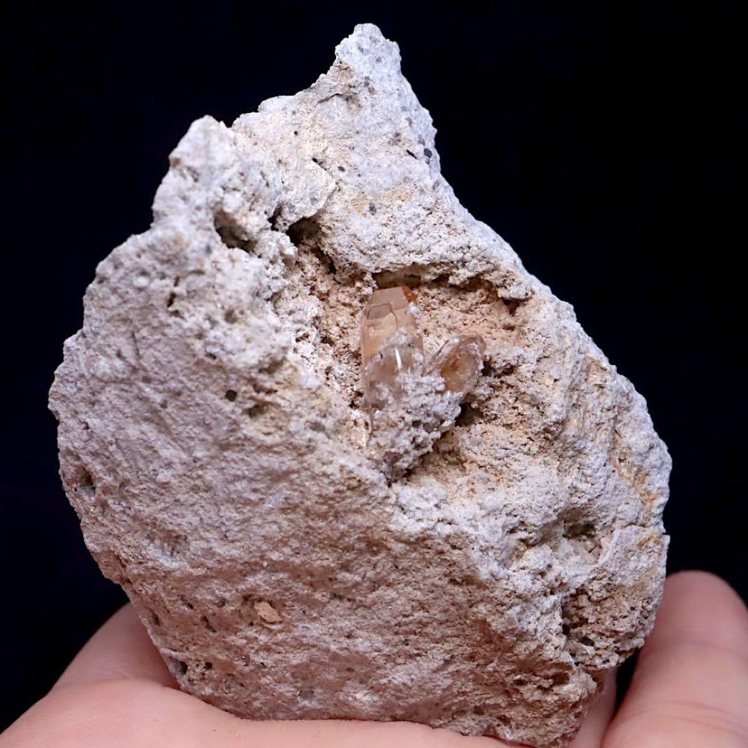 自主採掘！トパーズ 母岩付き 115.2g 原石 TZ411 鉱物 天然石