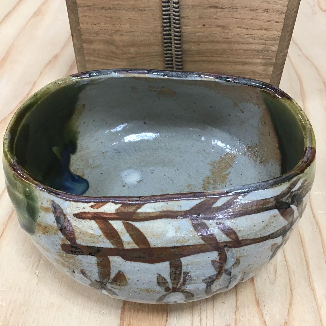 骨董品 茶道具 茶碗 ふるみ織部 茶碗 共箱 Ｎ247C
