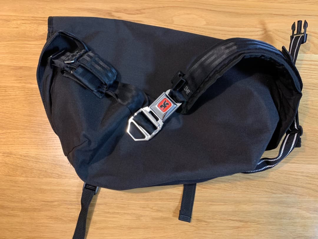 CHROMEメッセンジャーバッグ