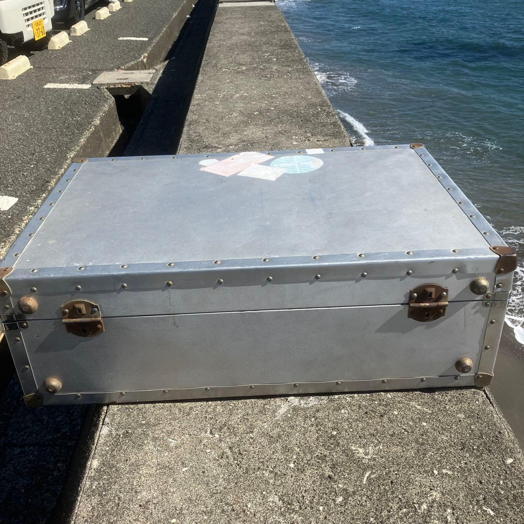 ビンテージ　アルミトランク