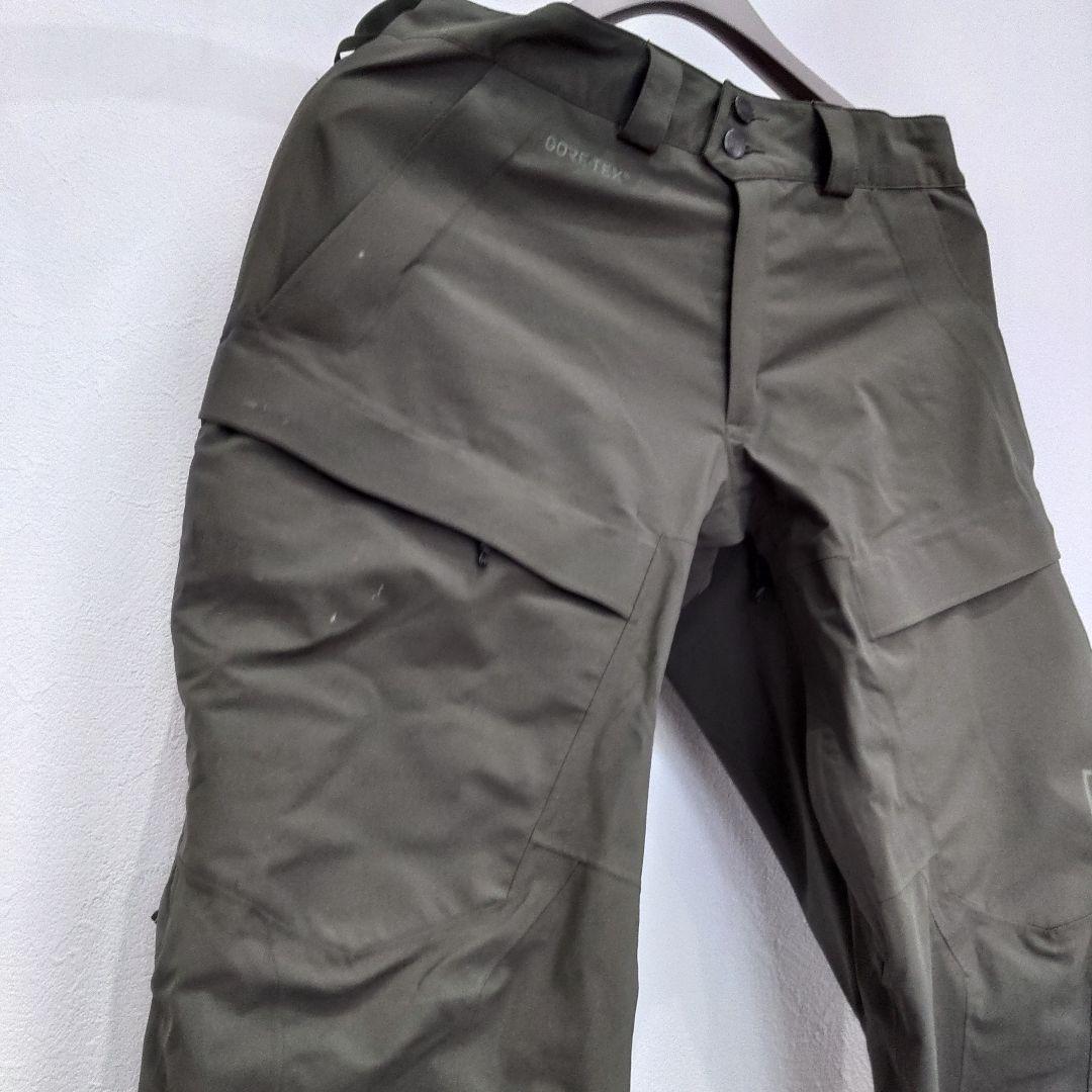 Burton [ak] GORE-TEX ウェア下 カーキ Mサイズ