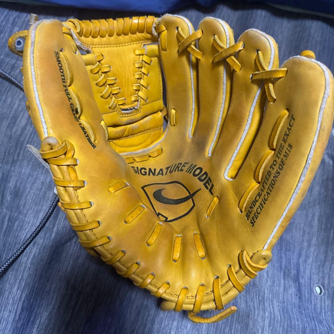SIGNATURE MODEL 軟式グローブ イエロー松坂大輔モデル