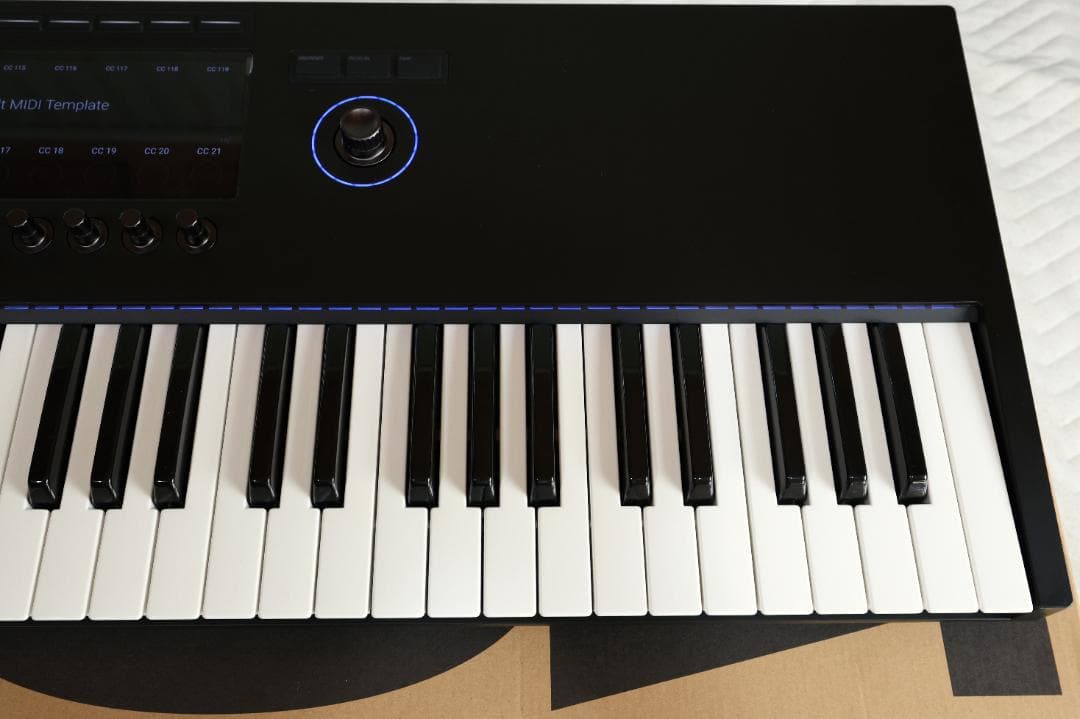 【超お勧め】Native Instruments KONTROL S61 MK3