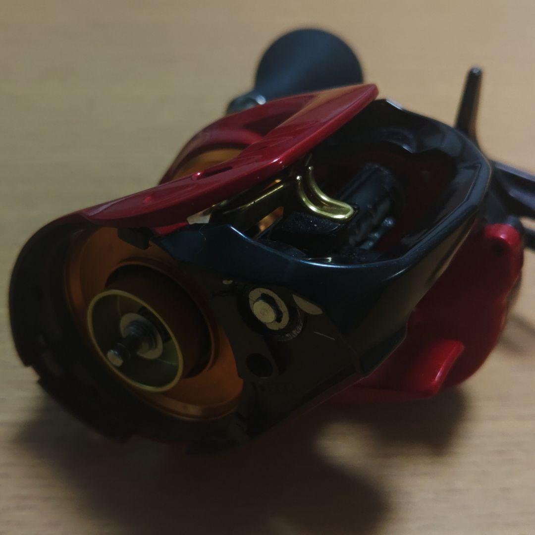 Daiwa　HRFソニックスピード9.1L-TW【ジャンク品】サイドカバー無