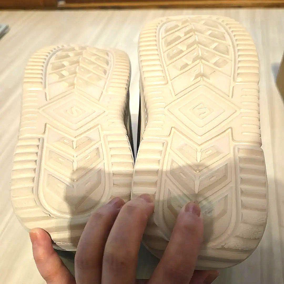 SALOMON　スノボレディースブーツ23.5cm　箱つき