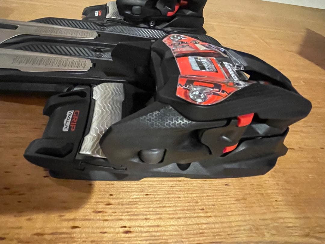 24マーカーrMOTION3 オールラウンドビンディング 赤黒