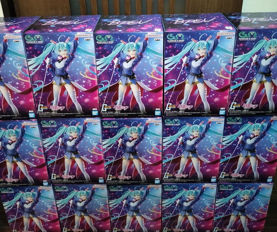 ガンダム45周年×初音ミク フィギュア 15個セット