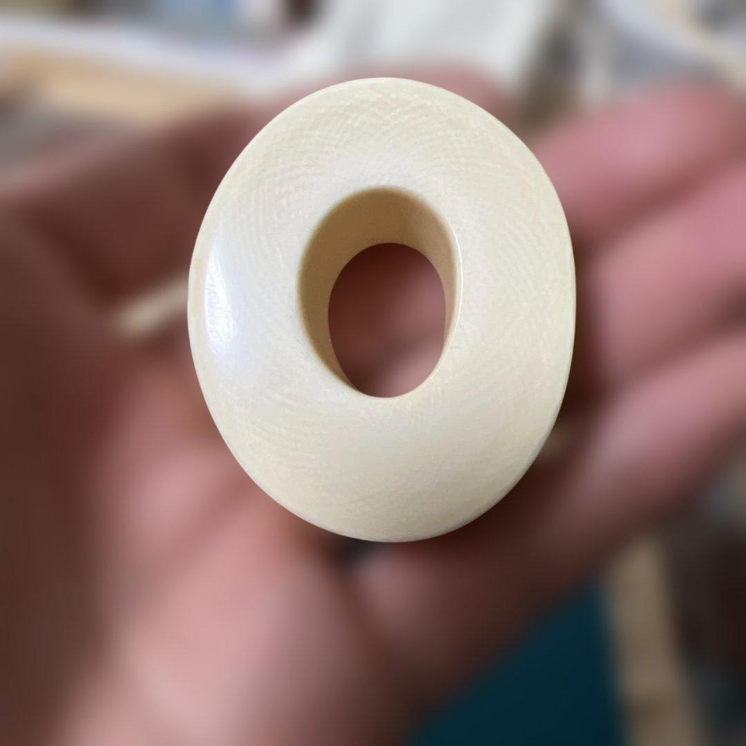 天然素材、鯨の歯風、抹香鯨風、歯類、根付重さ46g