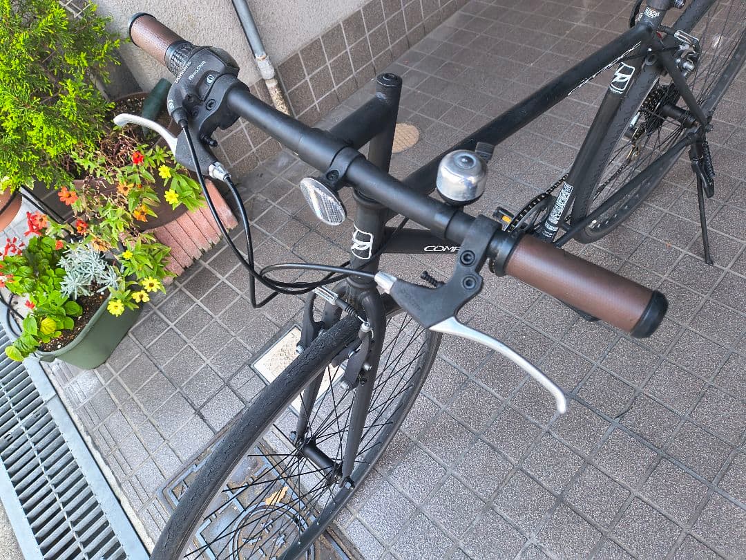 クロスバイク　700×28