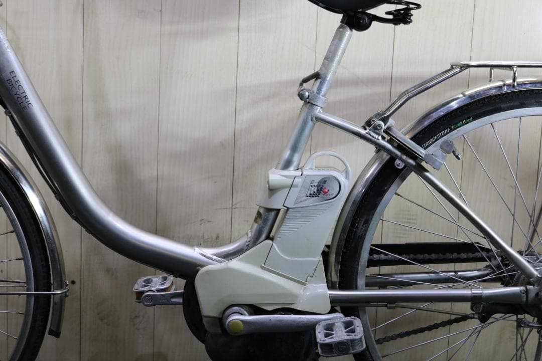 人気良品！パナソニック KE-EHAD63S 26型アルミ 3段 充電器付き