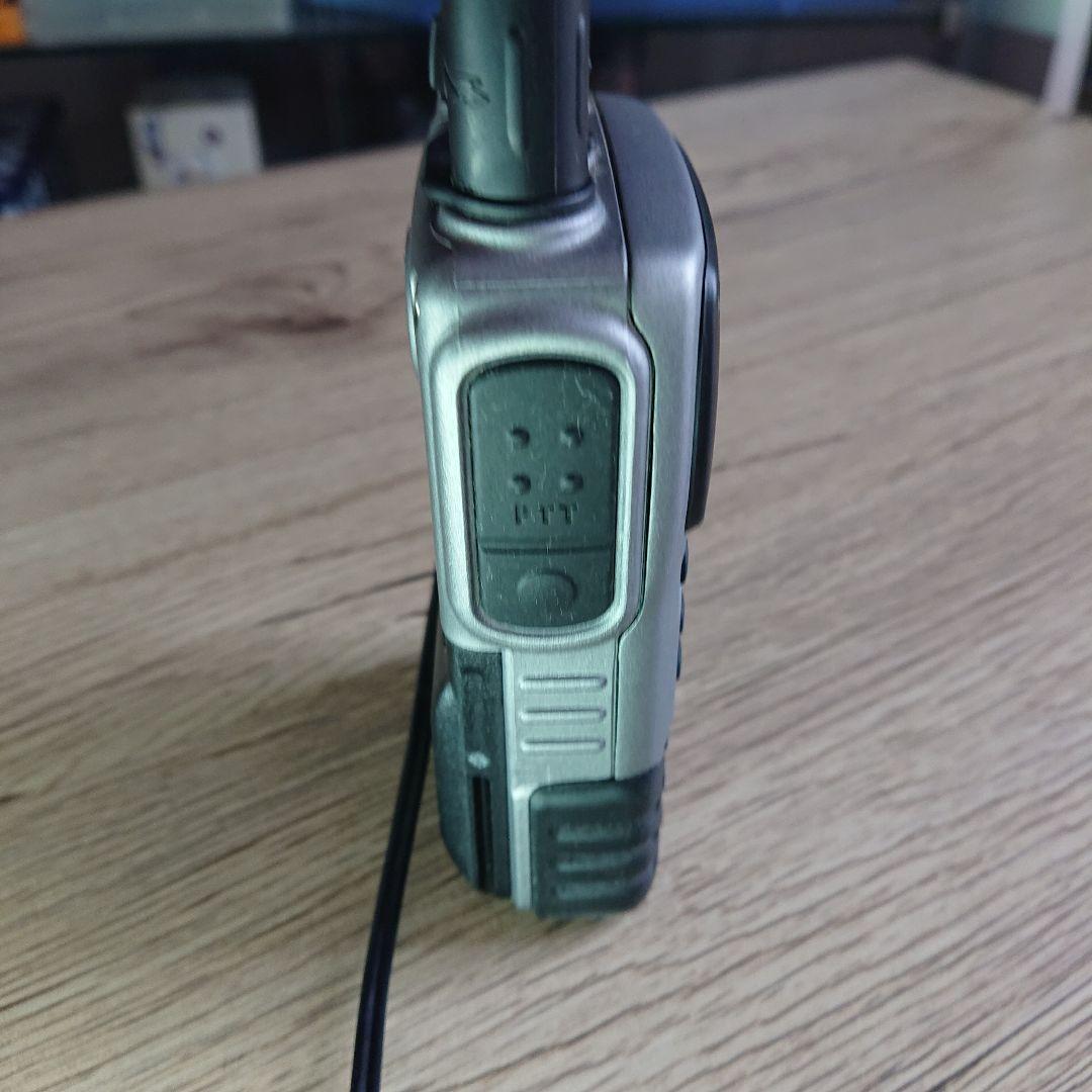 VX-7 トリプルバンド トランシーバー