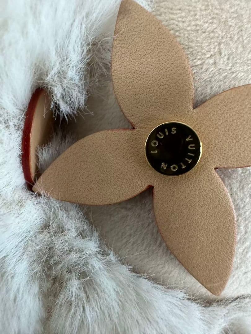 Louis Vuitton 花のぬいぐるみ 新品同様
