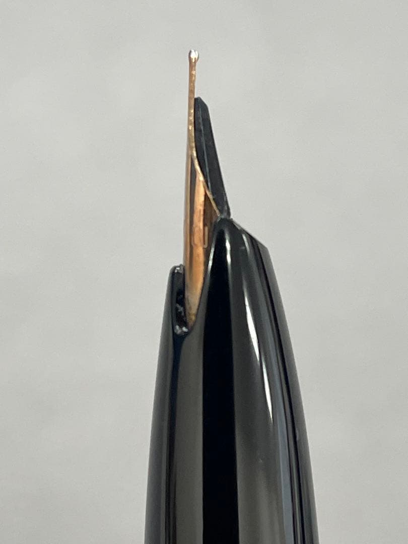 セーラー万年筆　デスクペン2000 14k　４本、1000　4本、パイロット1本