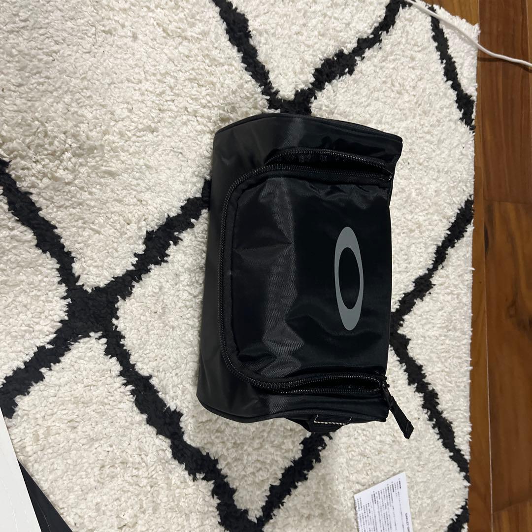 Oakley スキー・スノーボード　ゴーグル　値下げ可能　新品未使用