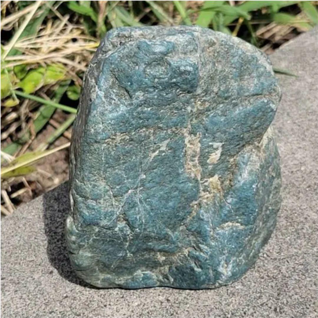 大所　川石　姫川　翡翠　原石　糸魚川　ヒスイ