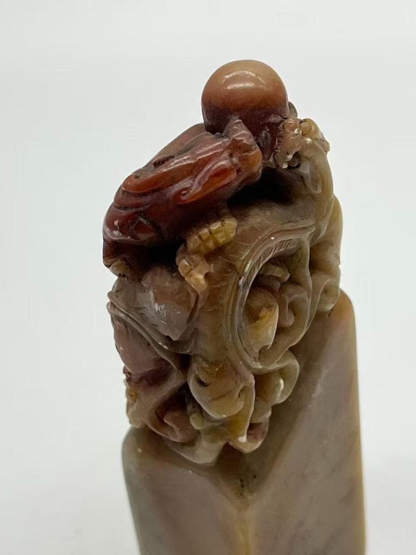 清時代 寿山石双螭龍鈕 印文【丁己七月木盧二兄囑秋堂作】(F-234)