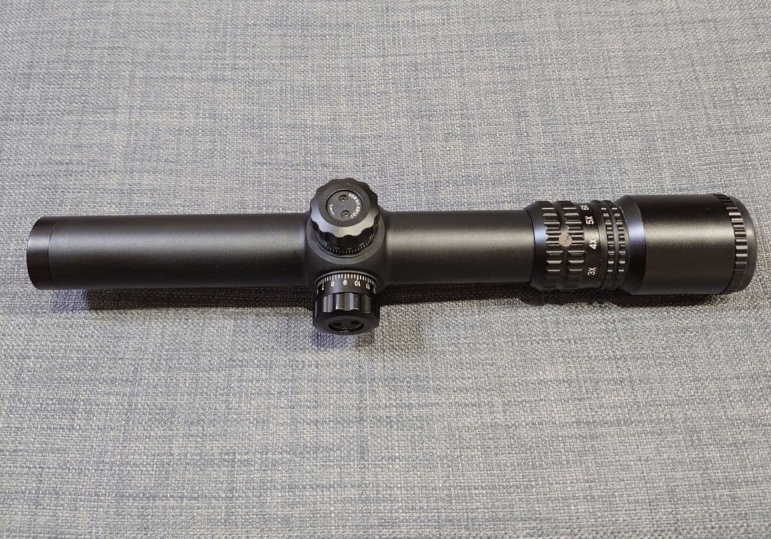 【限定値下げ・マウントリング付】TAC ONE 2824 IR ライフルスコープ