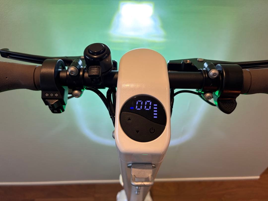 STRIEMO ストリーモ S01JT 電動 公道走行可 初回抽選モデル 3輪