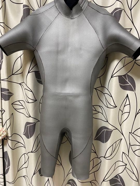 ※値下げしました【匿名配送】MOBBY’S モビーズ ウェットスーツ スプリング