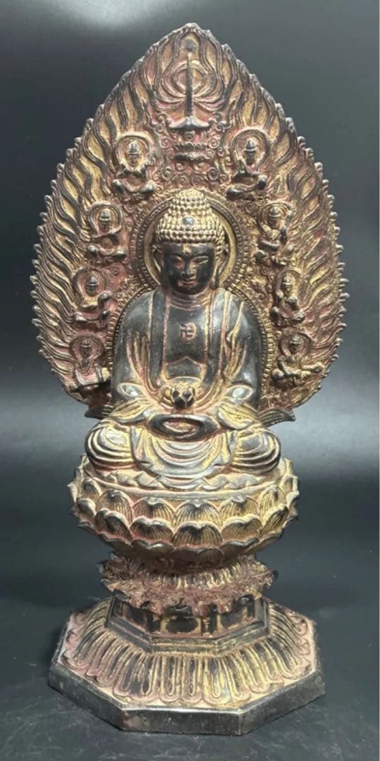 銅製　仏像 細かい彫刻　お釈迦様 釈迦如来
