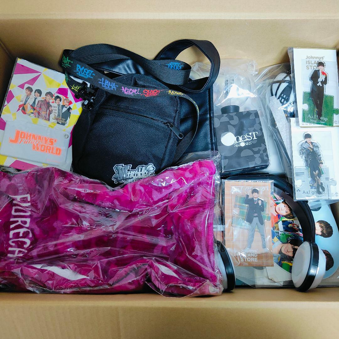 3*3様 ②Man、SixTONES 等 グッズまとめセット　中古品、未