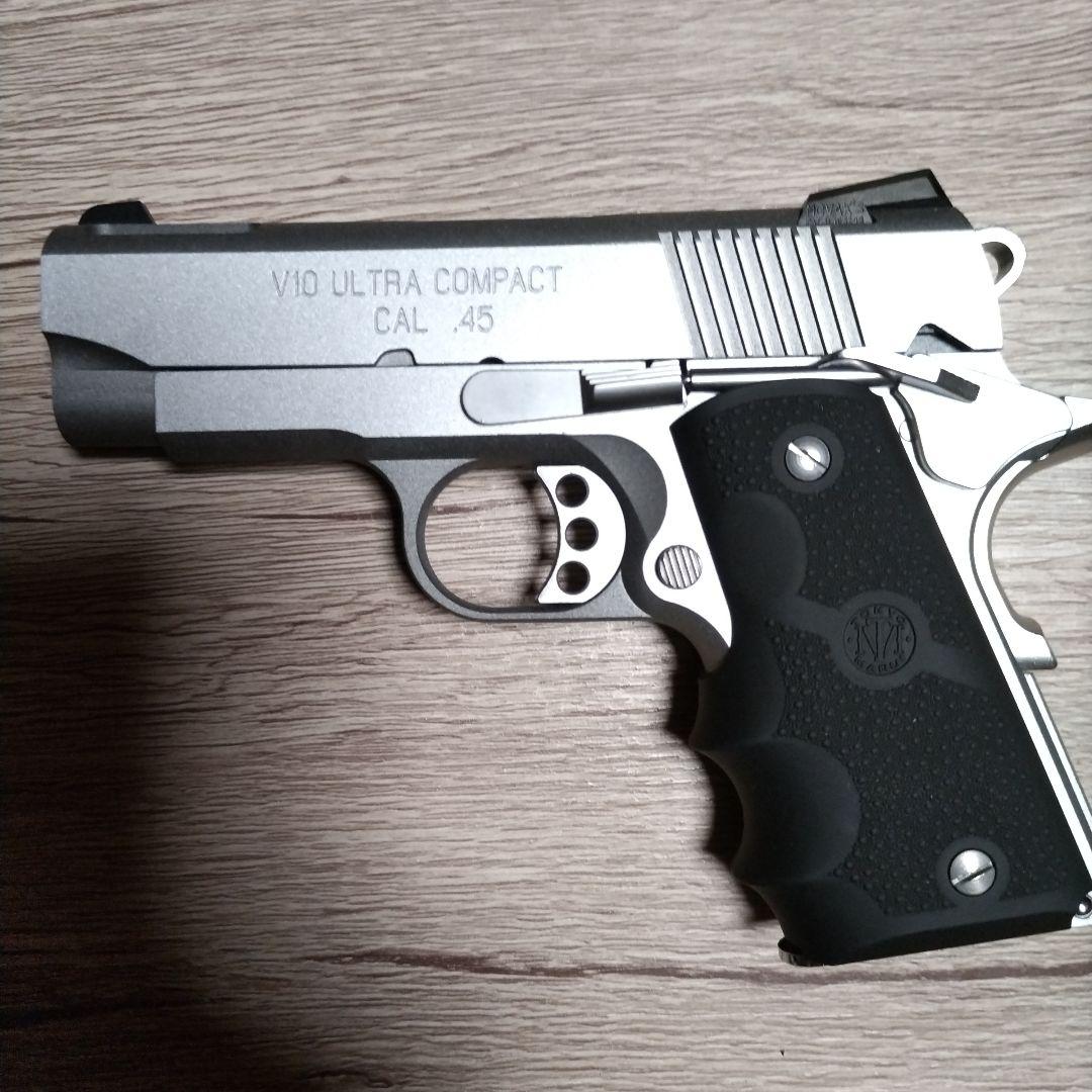 TOKYOマルイのｖ10ULTRACOMPACTガスガン