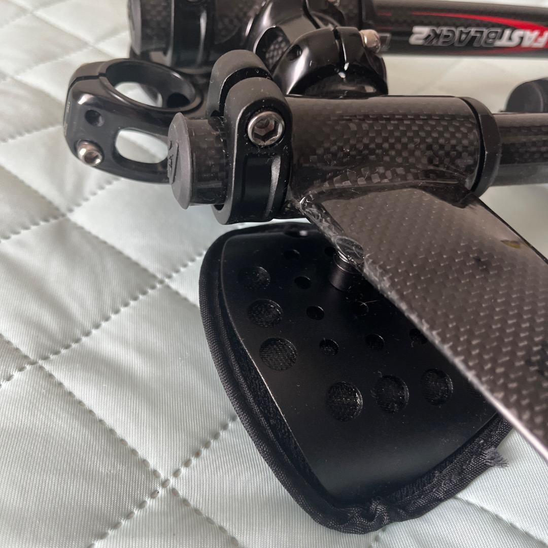 dedaカーボンファイバー エアロハンドル