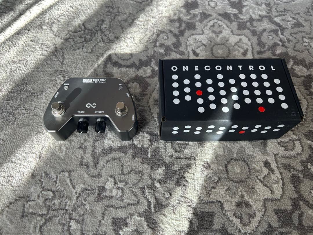 rocket grey fuzz オクターブファズ