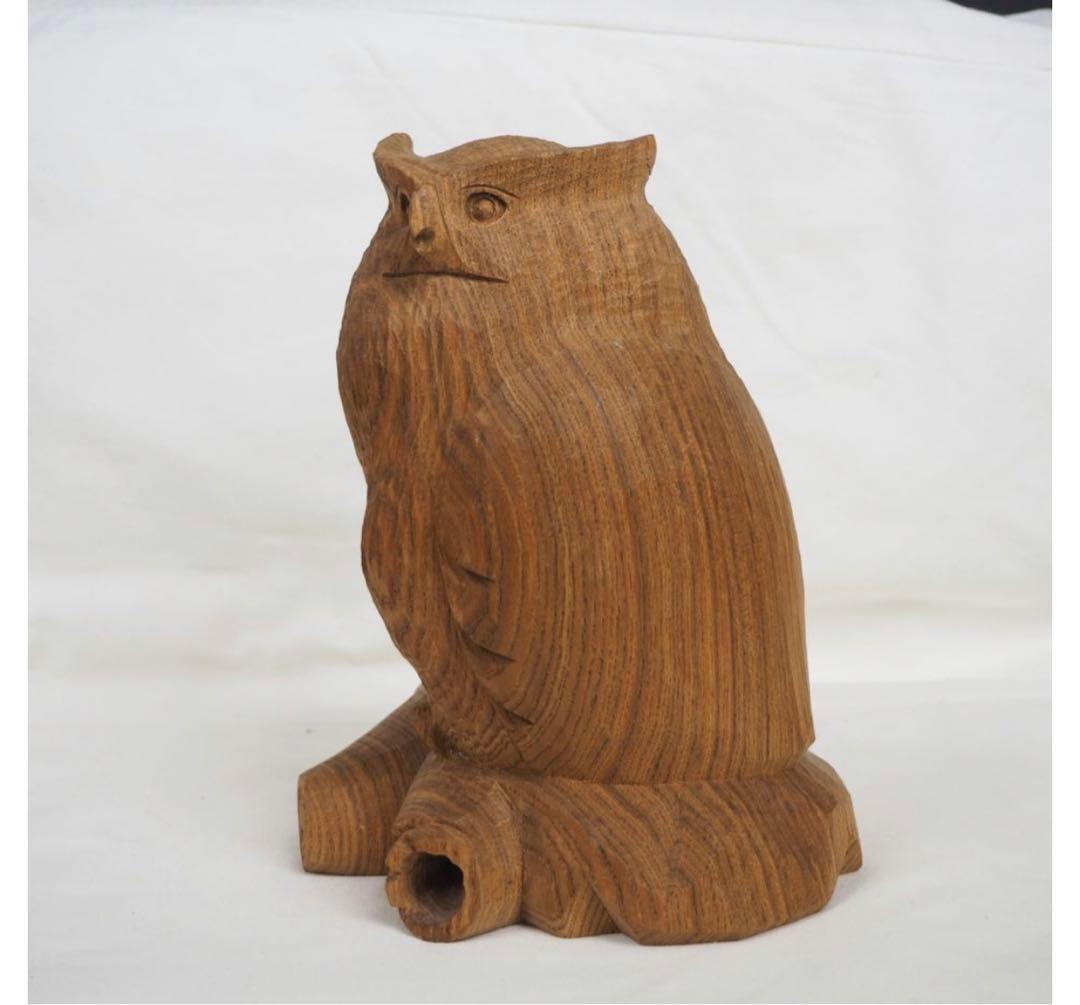 送料無料　作家物　木彫りフクロウ　美品　高さ19ｃｍ