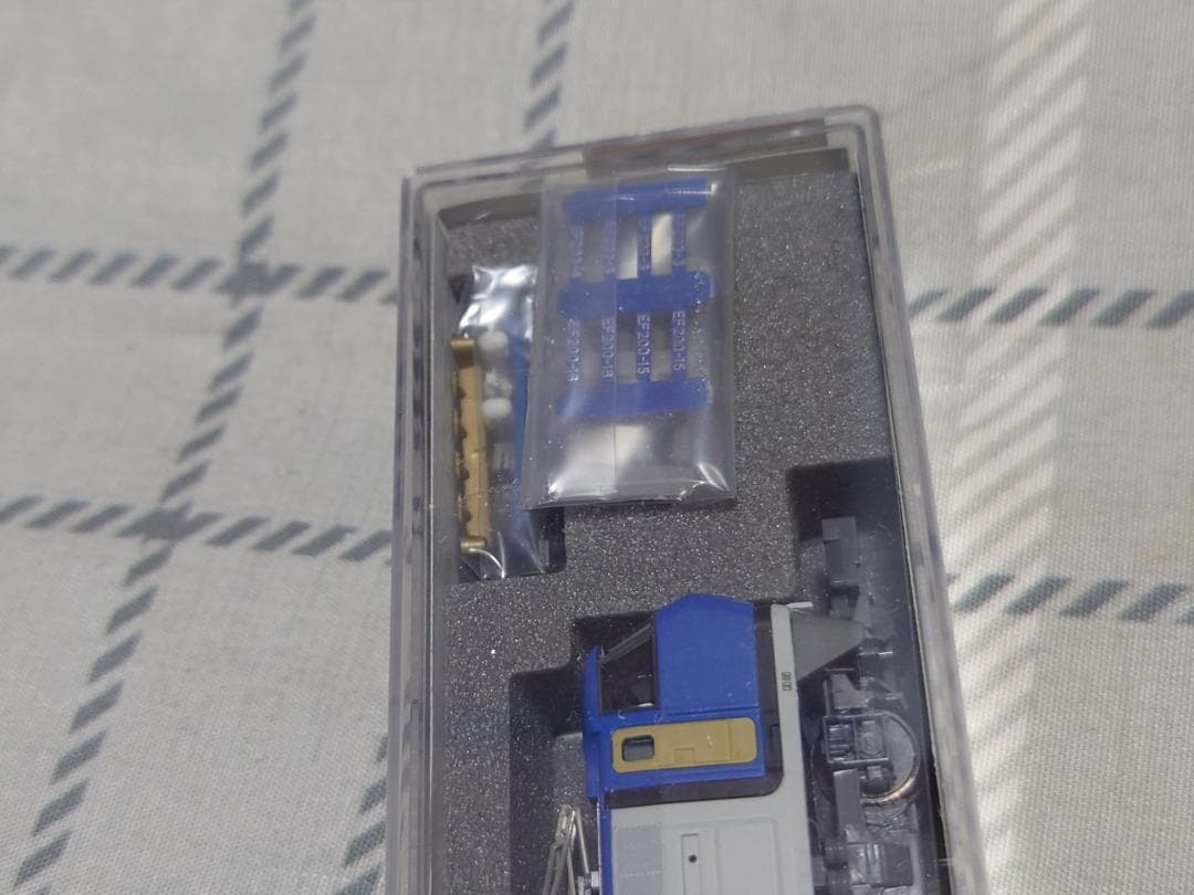 カトー3036-2EF200 登場時塗装 パーツ未使用